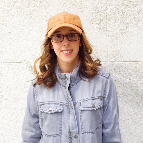 Meet your Posher, Ashley - Picture 1 of 1
