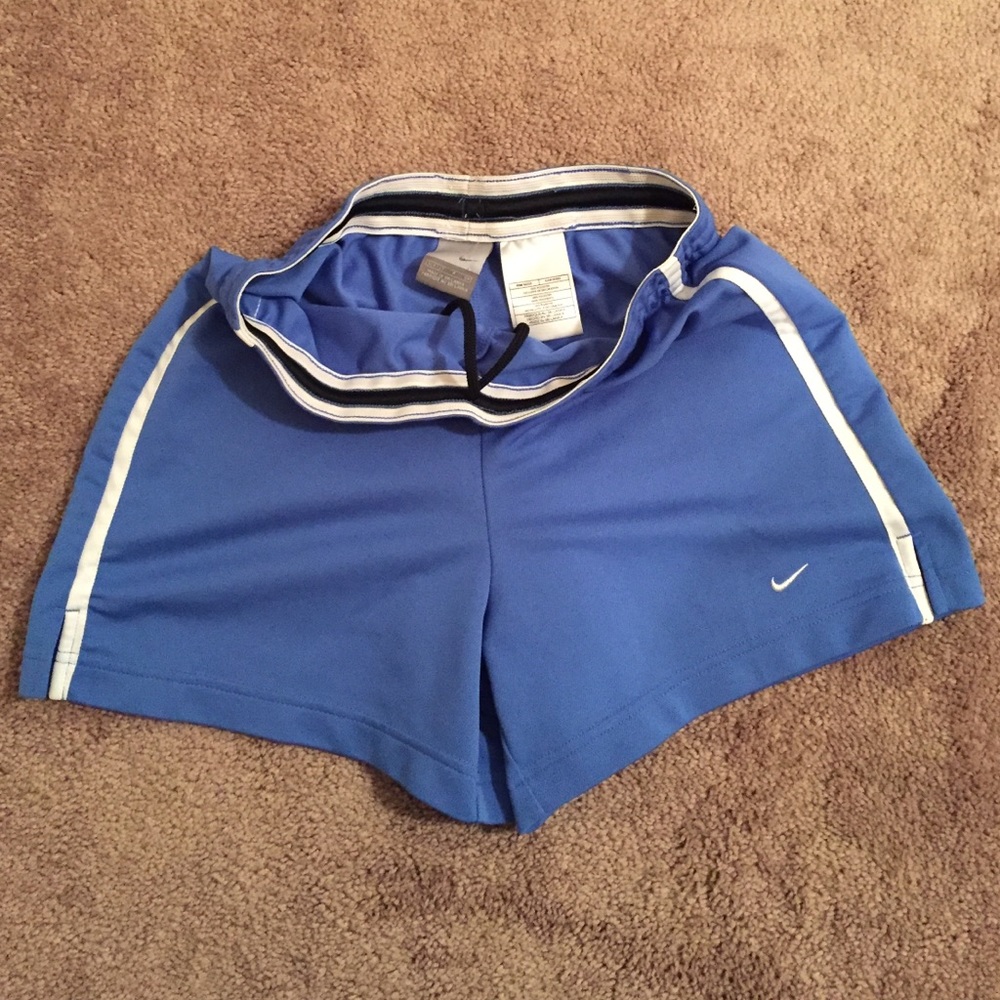 Nike small blue shorts