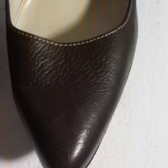 Ralph Lauren Genuine Leather Pumps - Picture 3 of 4
