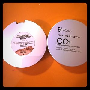 Two It Cosmetics Airbrush Powder in Medium.