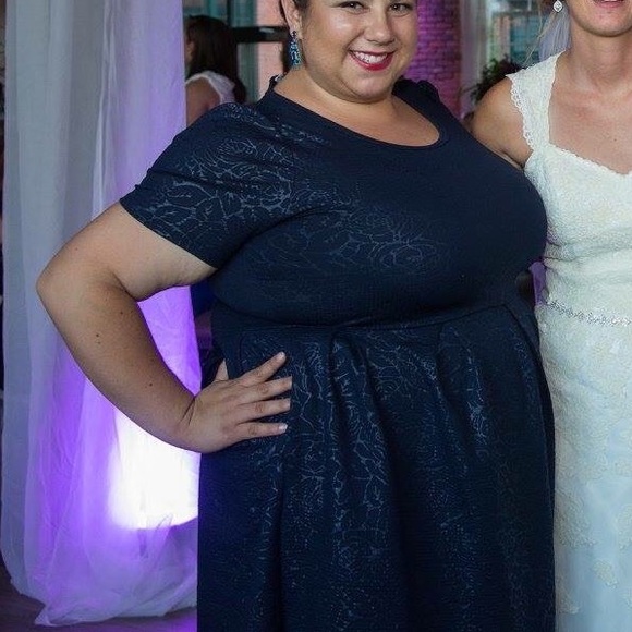 LuLaRoe Dresses & Skirts - Dark blue raised floral Amelia dress