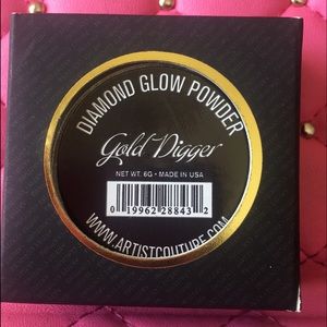 Artist Couture Diamond Glow Powder