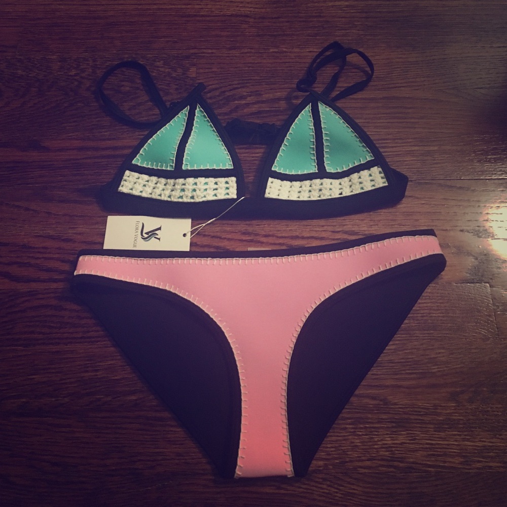 Triangl swim look alike , new w/ tags size small