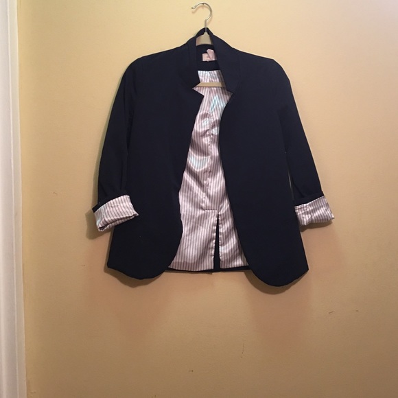 Blue blazer with striped interior - Picture 2 of 3