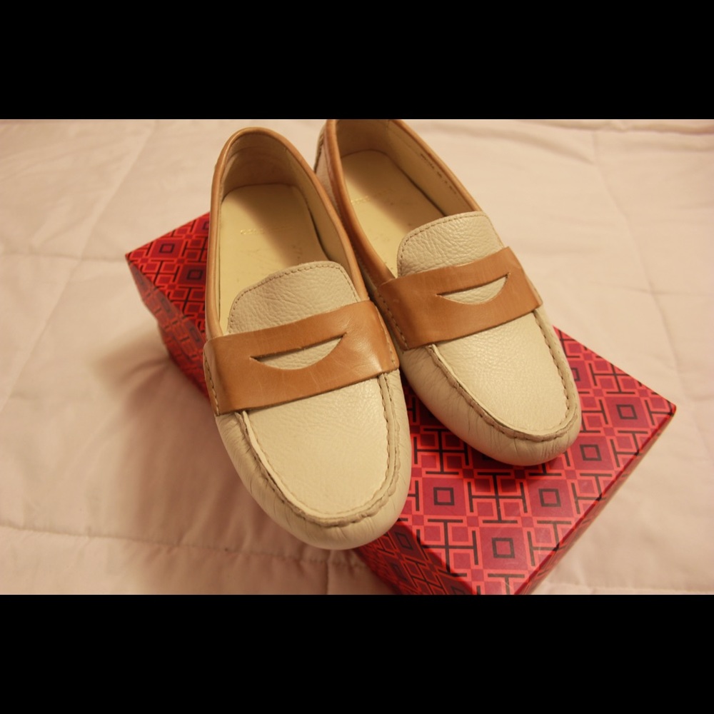 NWOT Cole Haan Women's White Loafer