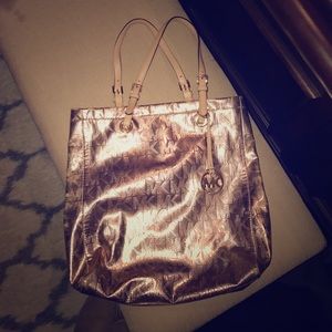 Michael Kors rose gold tore