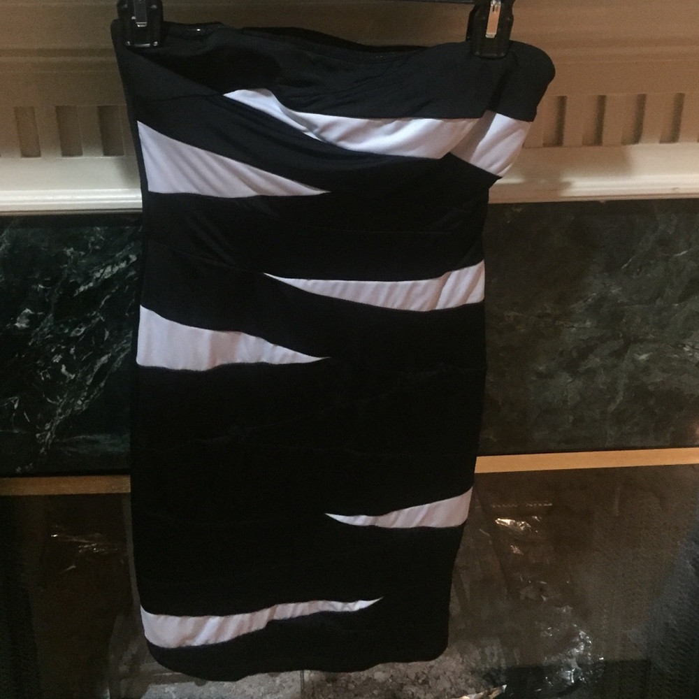 Black/ white mini dress