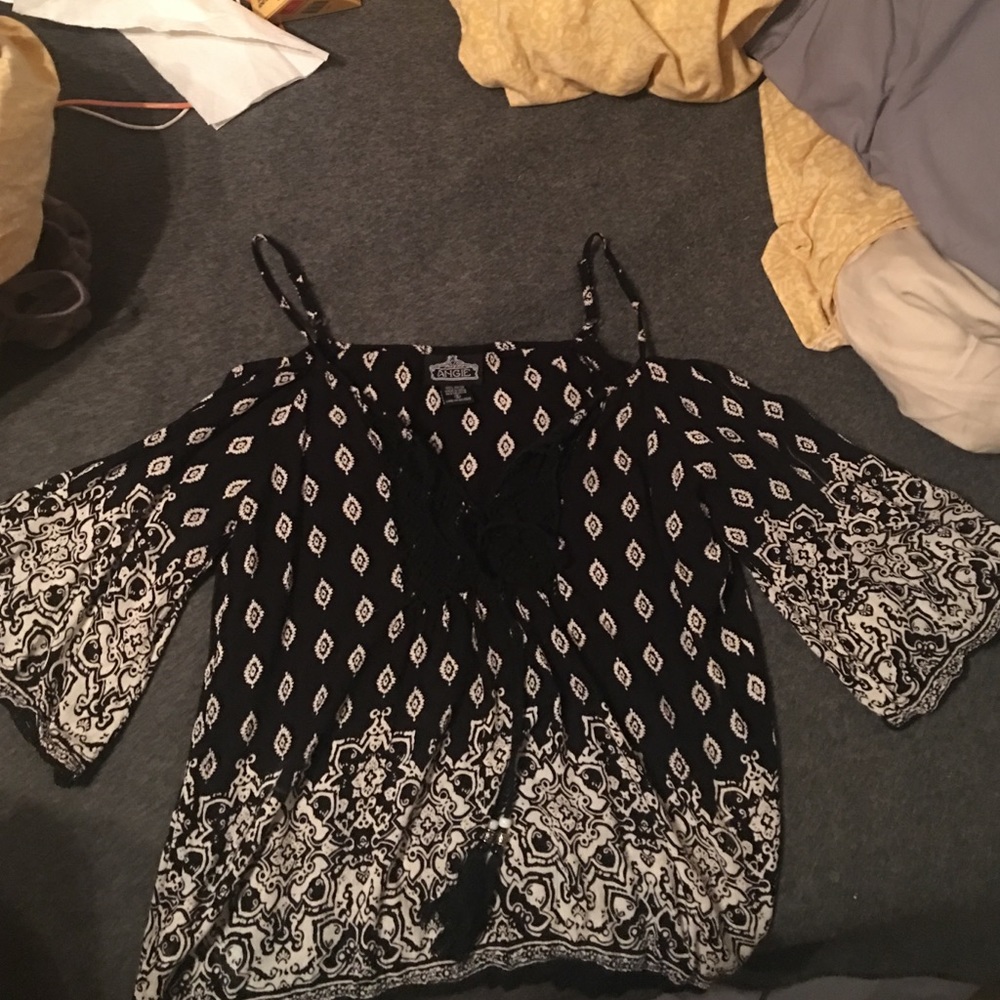 Off-the-shoulder Blouse