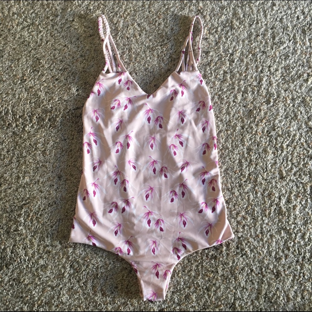 ❌SOLD❌ Acacia Swimwear cape town in island orchid