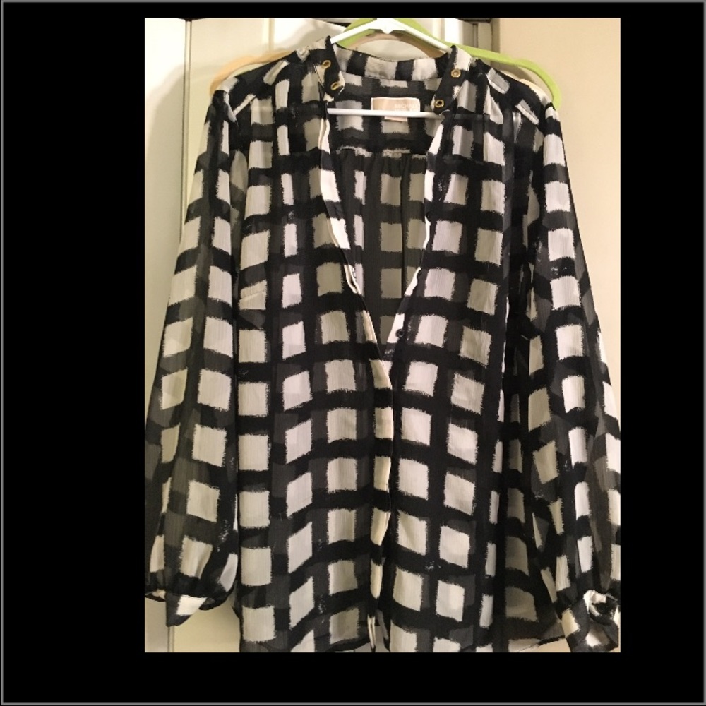 Black white blouse