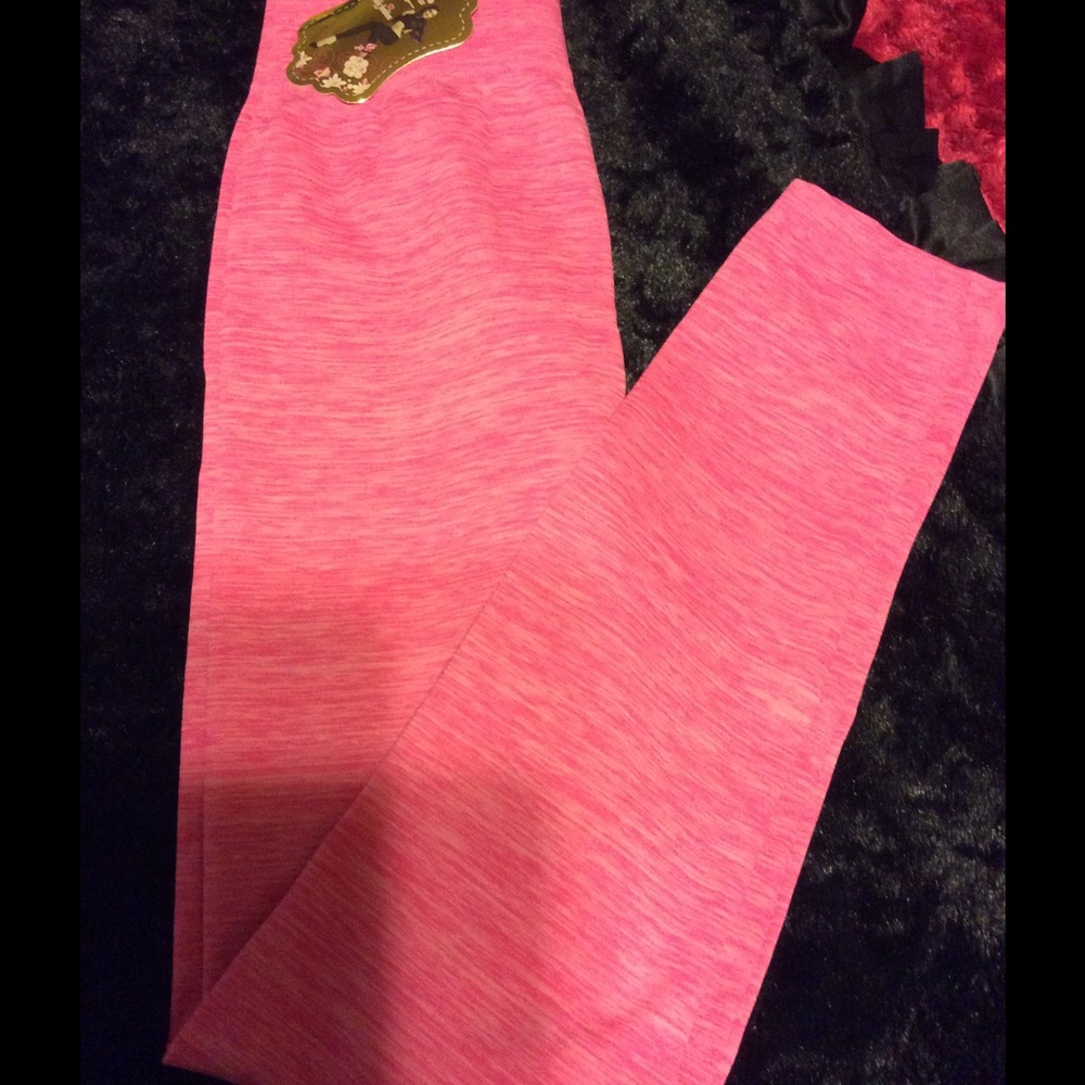 New pink leggings