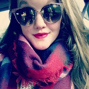 Meet your Posher, Devon