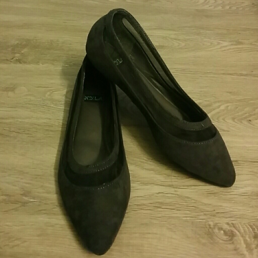 Pointed Toe Flats