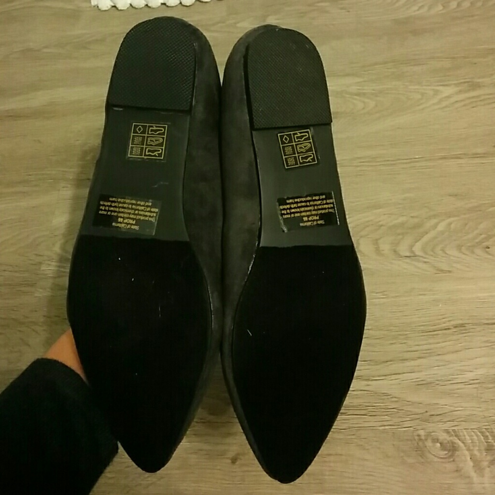 Pointed Toe Flats - Picture 3 of 5