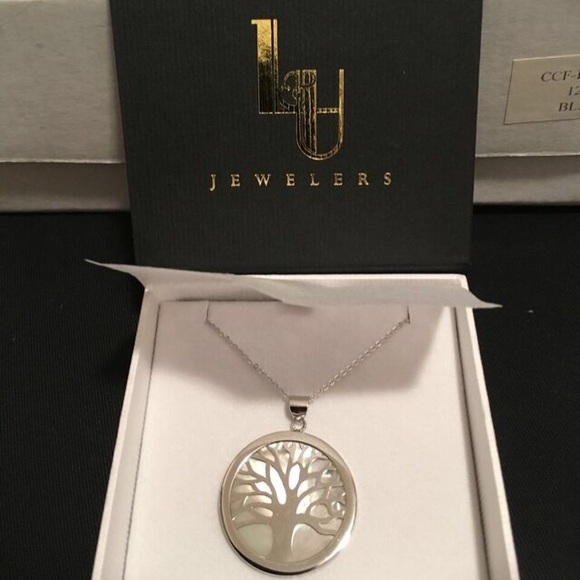 Tree of Life Necklace - Picture 3 of 4