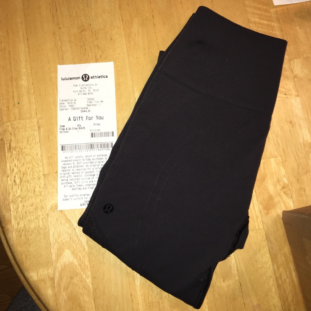 Lululemon flow and go crops