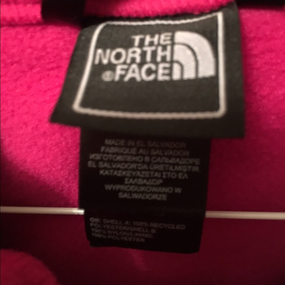 Womens/girls Magenta Northface zip up jacket - Picture 2 of 2