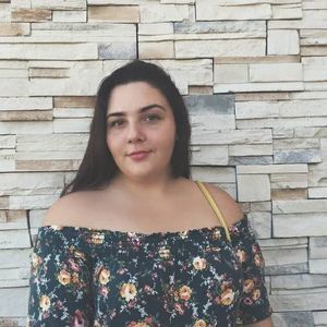 Meet your Posher, Alexis