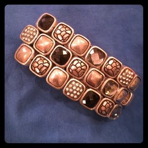 Stunning bracelet in black and silver.