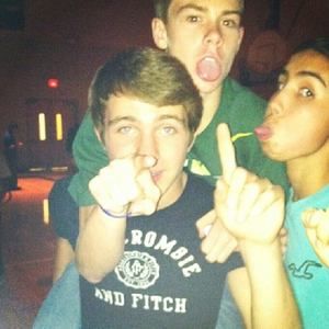 Meet your Posher, Cameron