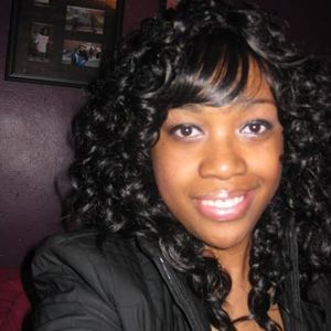 Meet your Posher, Aisha