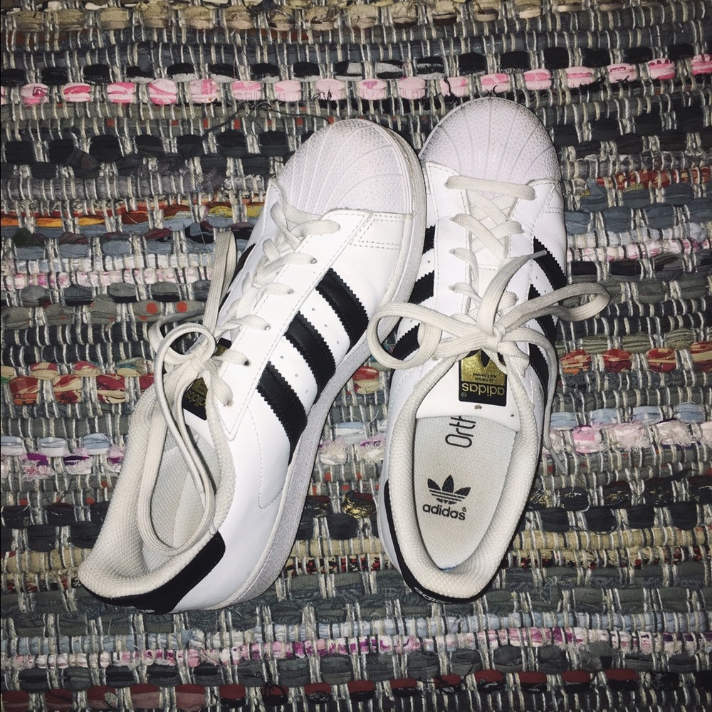 Adidas Superstars!!