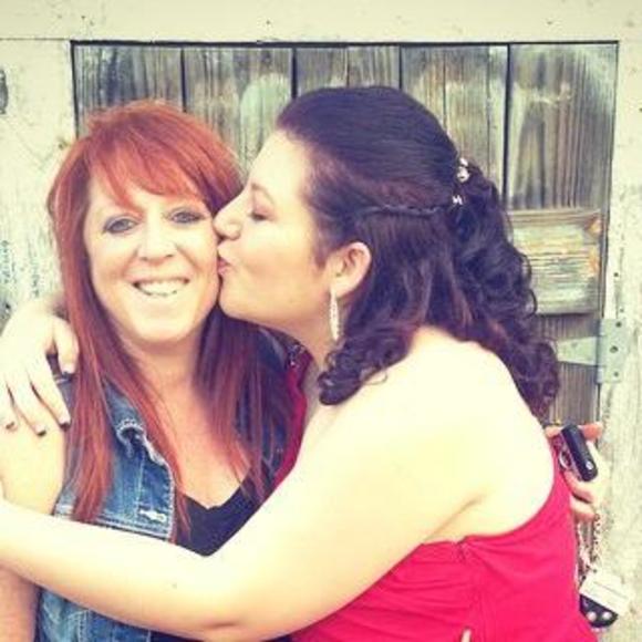 Meet your Posher, Lori - Picture 1 of 1