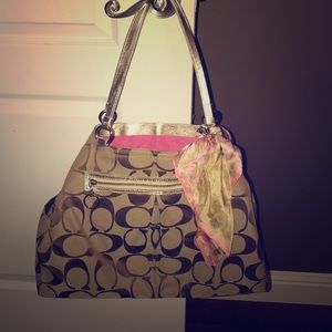 Coach tote with scarf