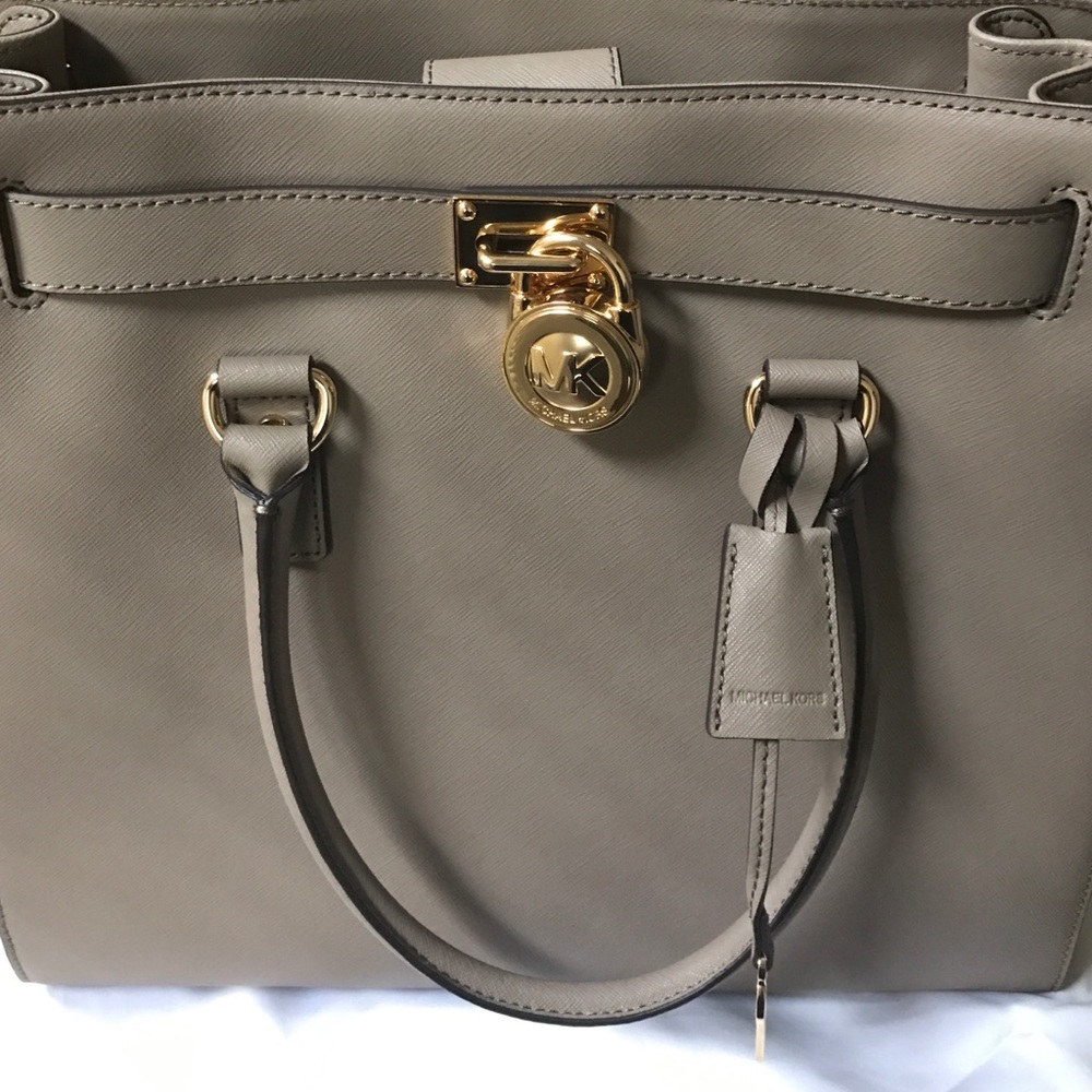 New! Michael Kors Hamilton tote. ⚡️PRICE REDUCED⚡️
