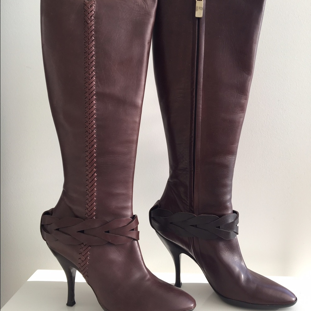 High heel boots