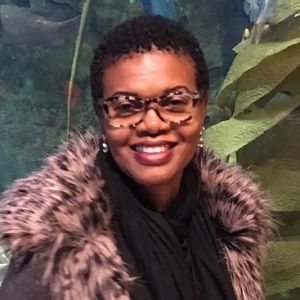 Meet your Posher, Valerie