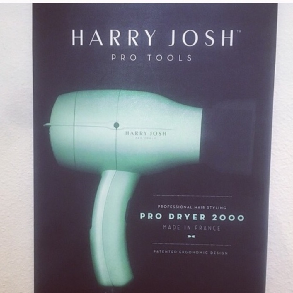Harry Josh Blowdryer