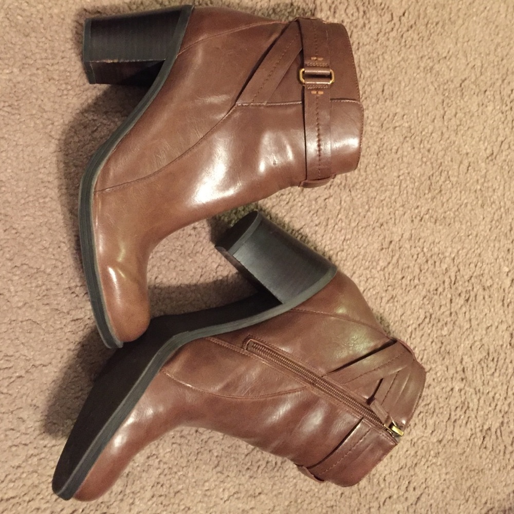 Franco Sarto size 11 heeled booties