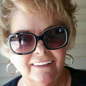 Meet your Posher, Bev