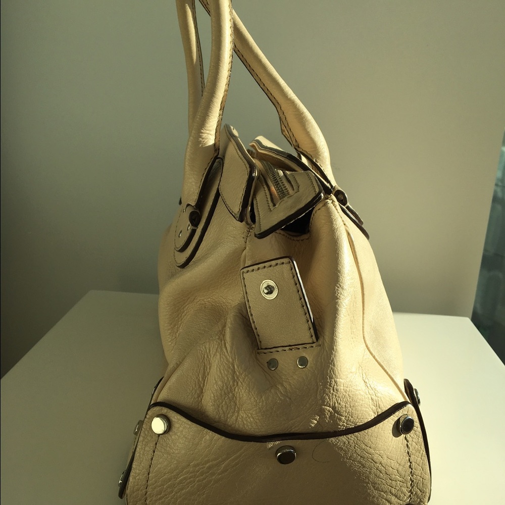 Handbag - Picture 2 of 4