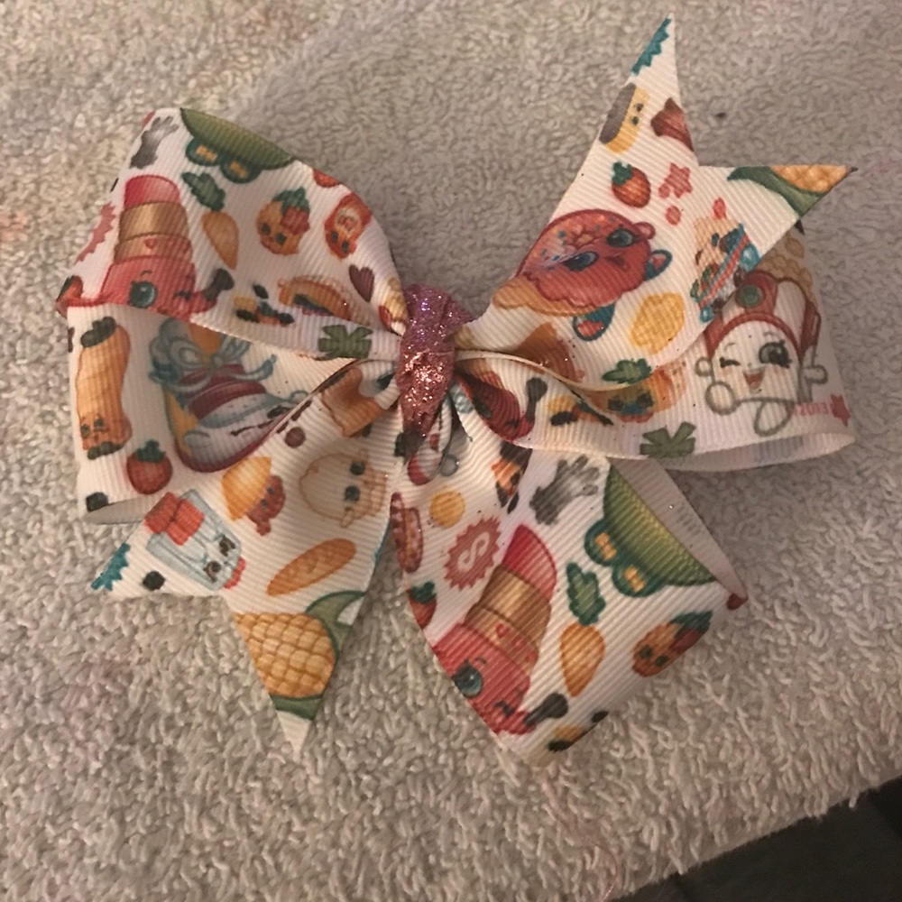 Boutique style shopkins bow 🎀