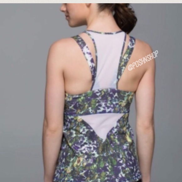 Lululemon Running In The City Tank 6 - Picture 2 of 5