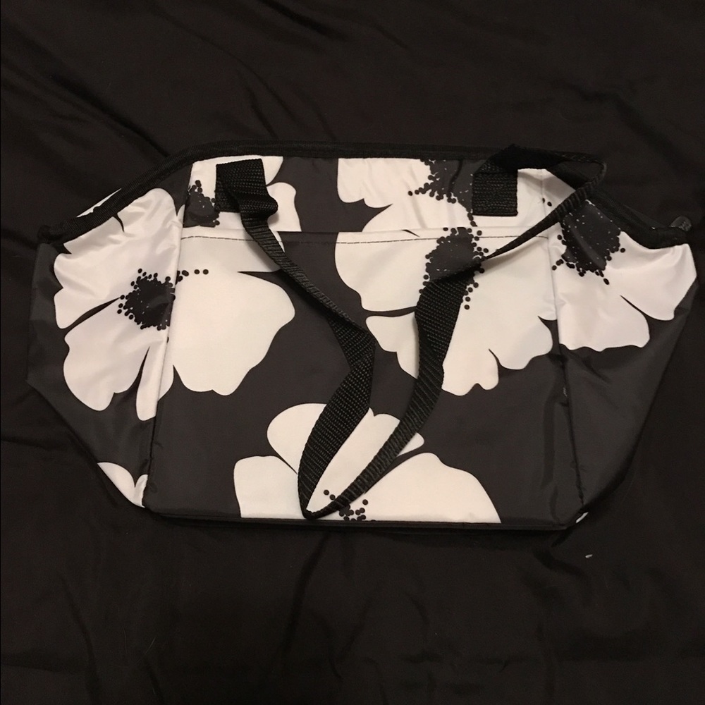 Thirty One Lunch Break Thermal White Poppy NIP