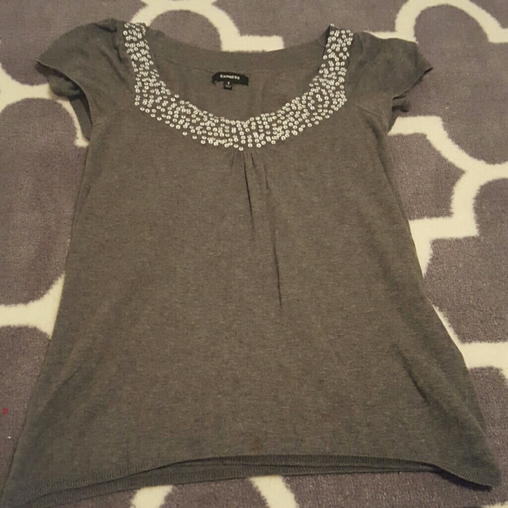 Grey knit short sleeved blouse