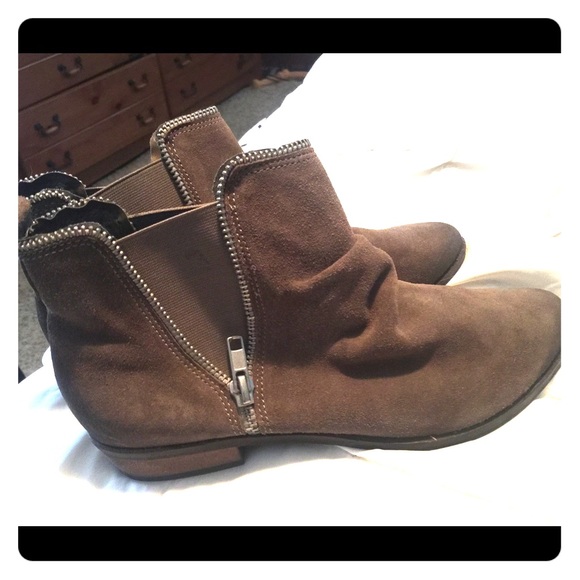 Grey naughty monkey booties. Size 8.5. Brand new. - Picture 1 of 1
