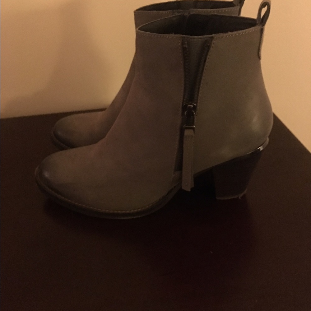 Gray Aldo Boots, worn three times! Size 7.5