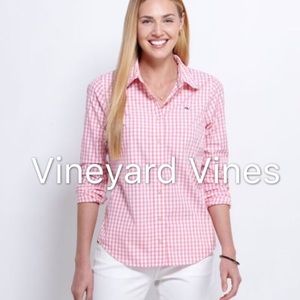 Vineyard Vines button down shirt