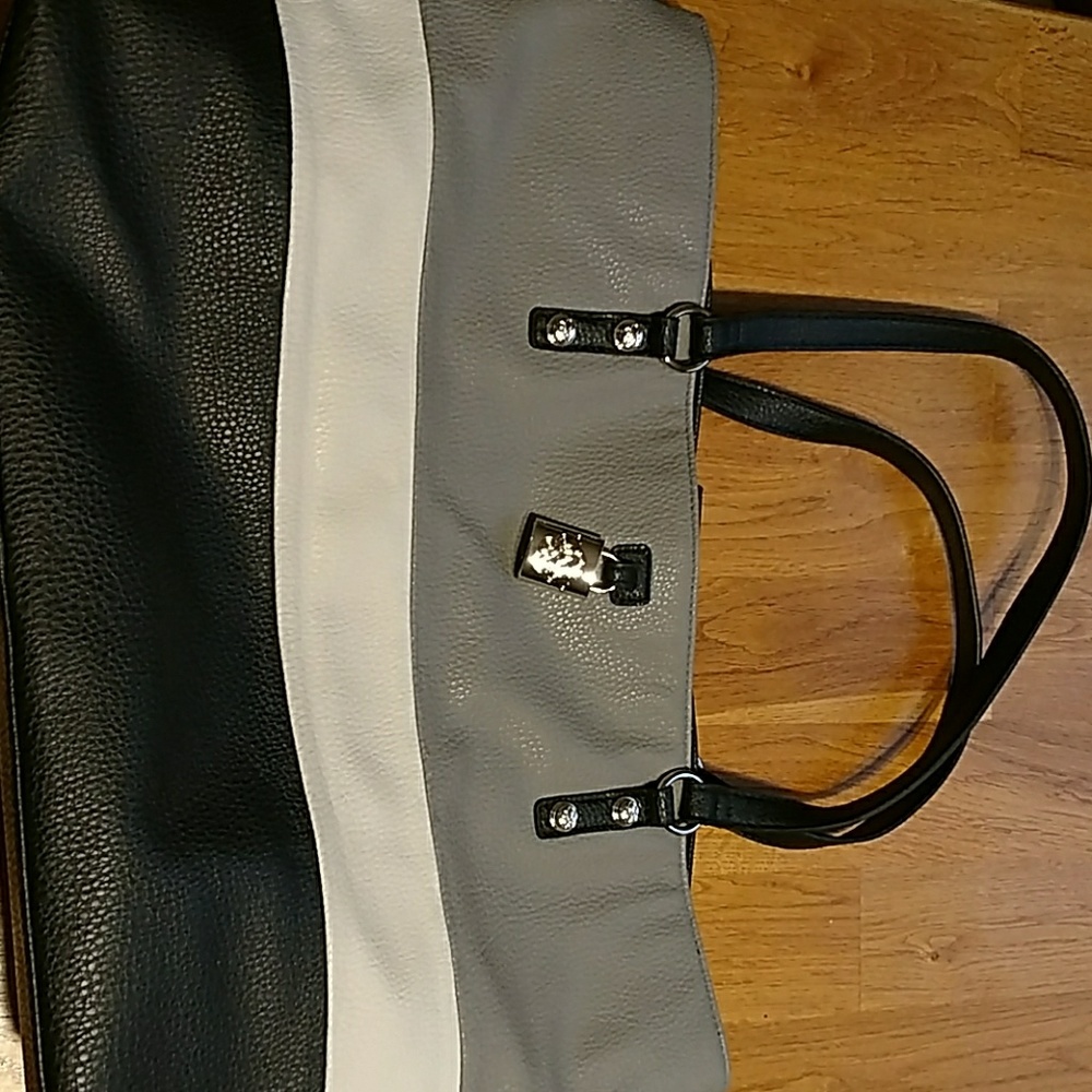 Jessica Simpson bag