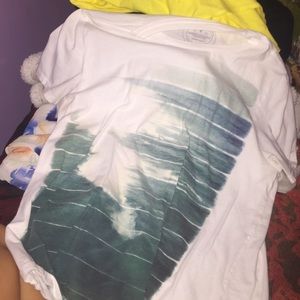 american eagle tshirt