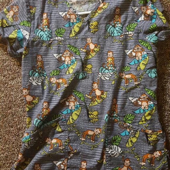 Clothes - Picture 1 of 1