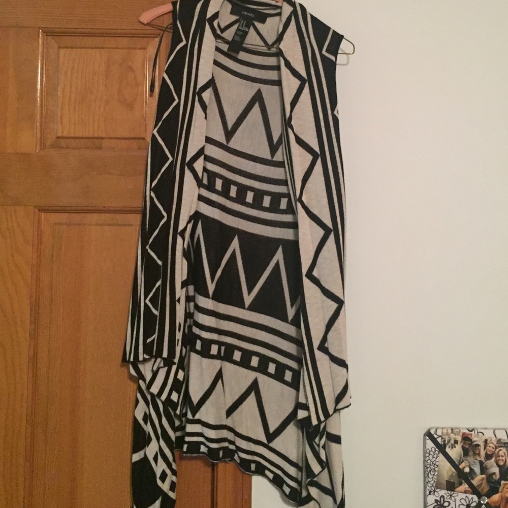 Sleeveless cardigan