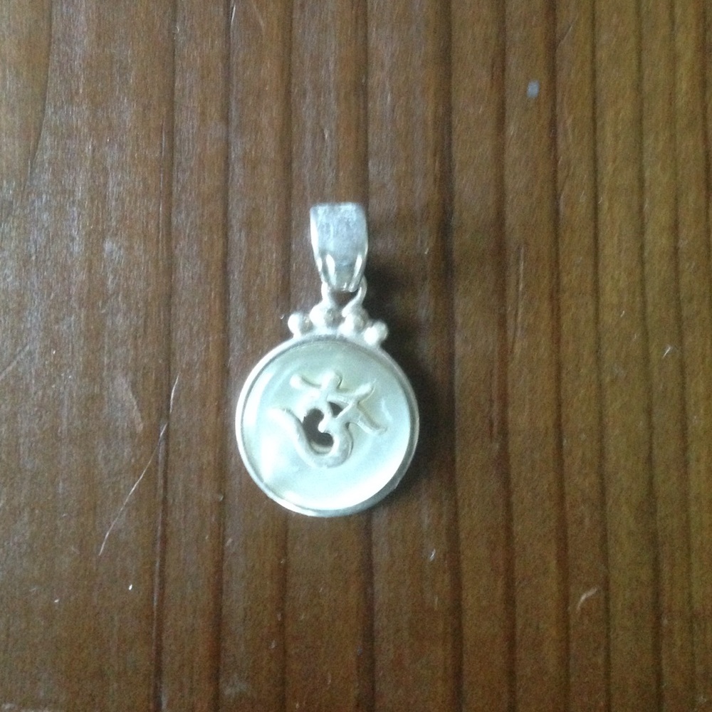 Shankari pendant