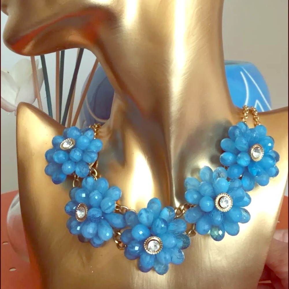 Blue flower statement necklace!