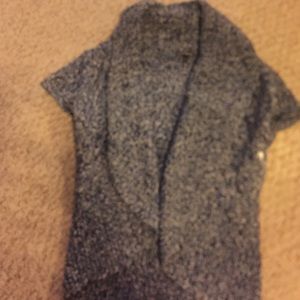 Short sleeve open sweater