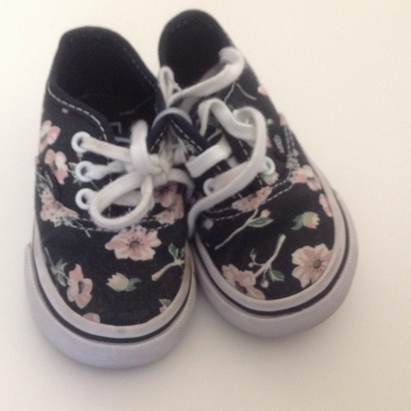 Floral vans size 4 - Picture 1 of 1